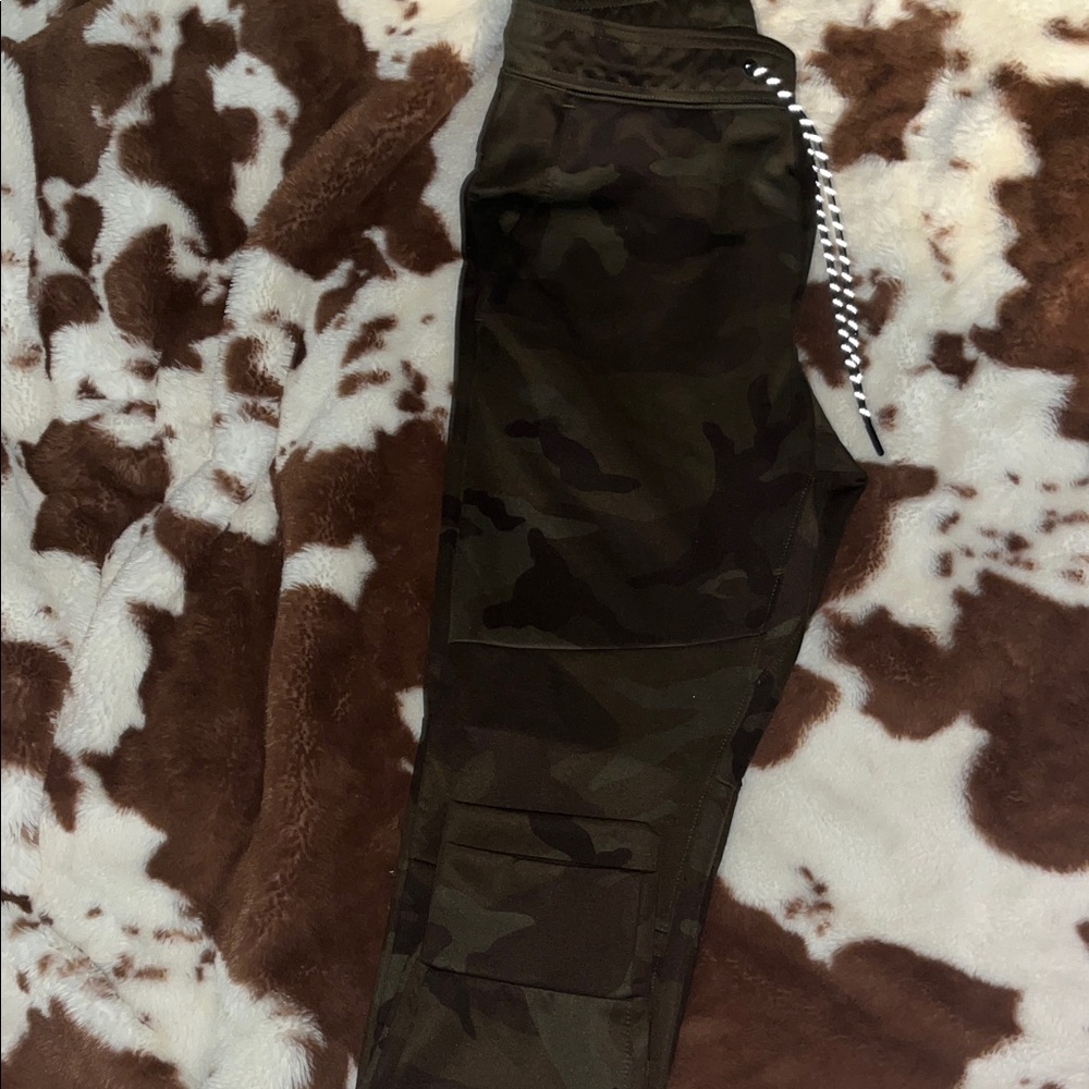 American Eagle Outfitters Camouflage Cargo Trousers
